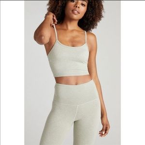 Strut This Set (top and bottom) worn once !